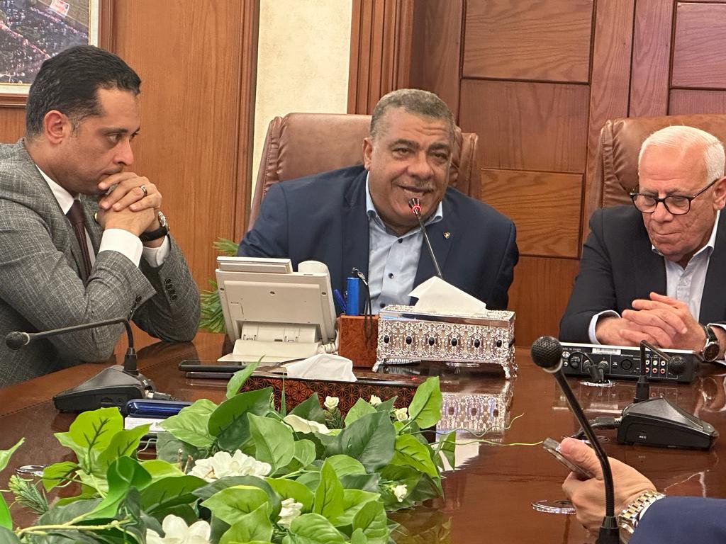 زيارة وفد لجنة الصناعة بمجلس النواب بمحافظة بور سعيد  (3)