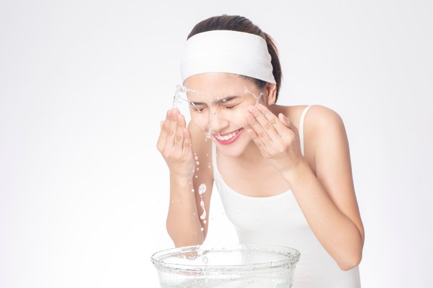 وصفات لتنظيف الوجه