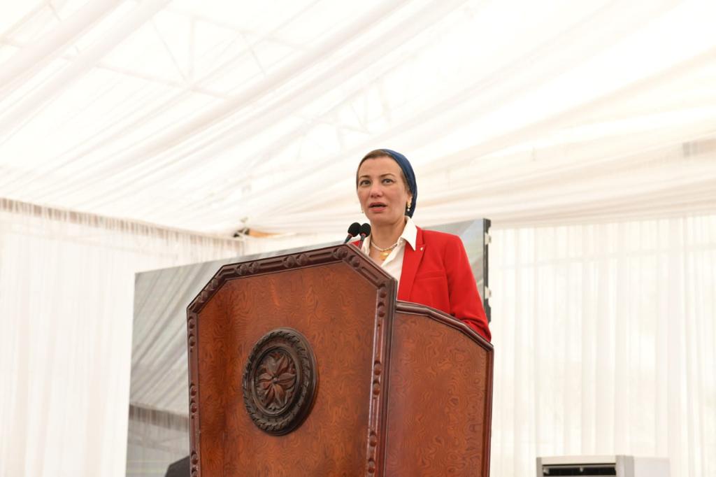 البيئة والإنتاج الحربي و محافظ الجيزة يتفقدون موقع أول محطة لتحويل المخلفات إلى طاقة كهربائية (7)