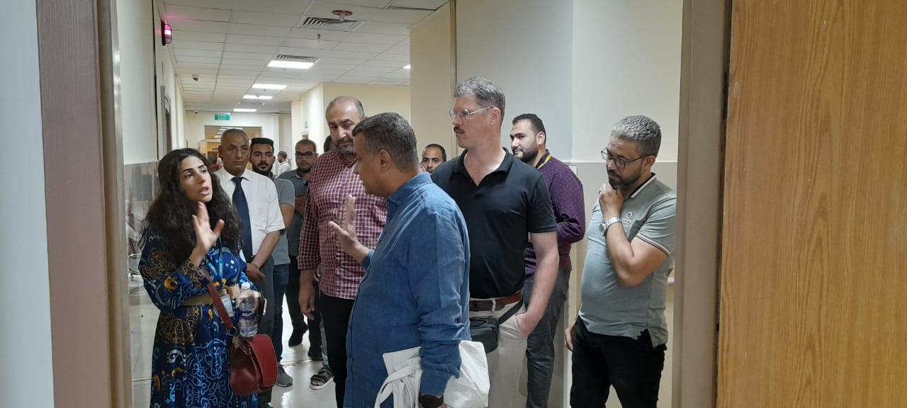 وفد الأمم المتحدة لشئون اللاجئين يزور مستشفى أسوان التخصصى (2)