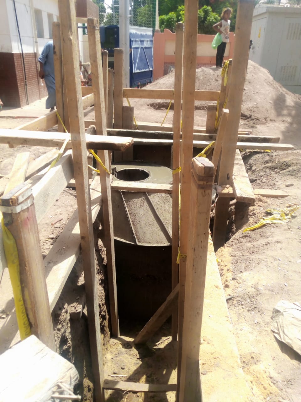 توصيل شبكات الصرف الصحى بالقرى