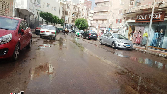 أمطار رعدية تضرب مناطق فى البحيرة (5)