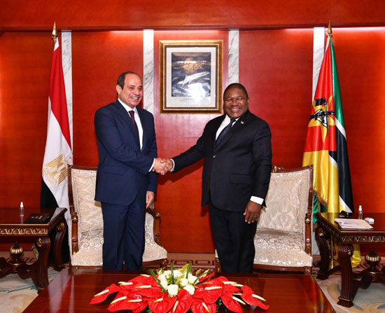 وصول الرئيس السيسى موزمبيق (5)