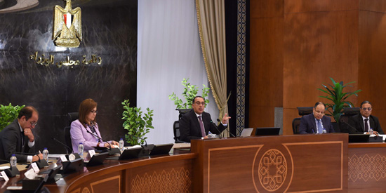 مؤتمر رئيس الوزراء (10)