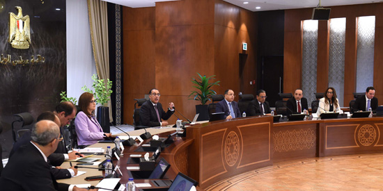 مؤتمر رئيس الوزراء (17)