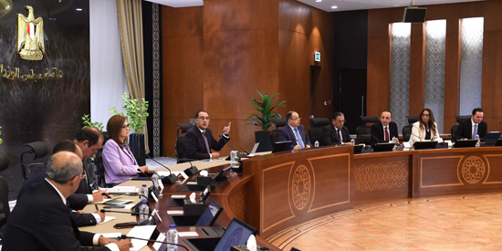 مؤتمر رئيس الوزراء (16)