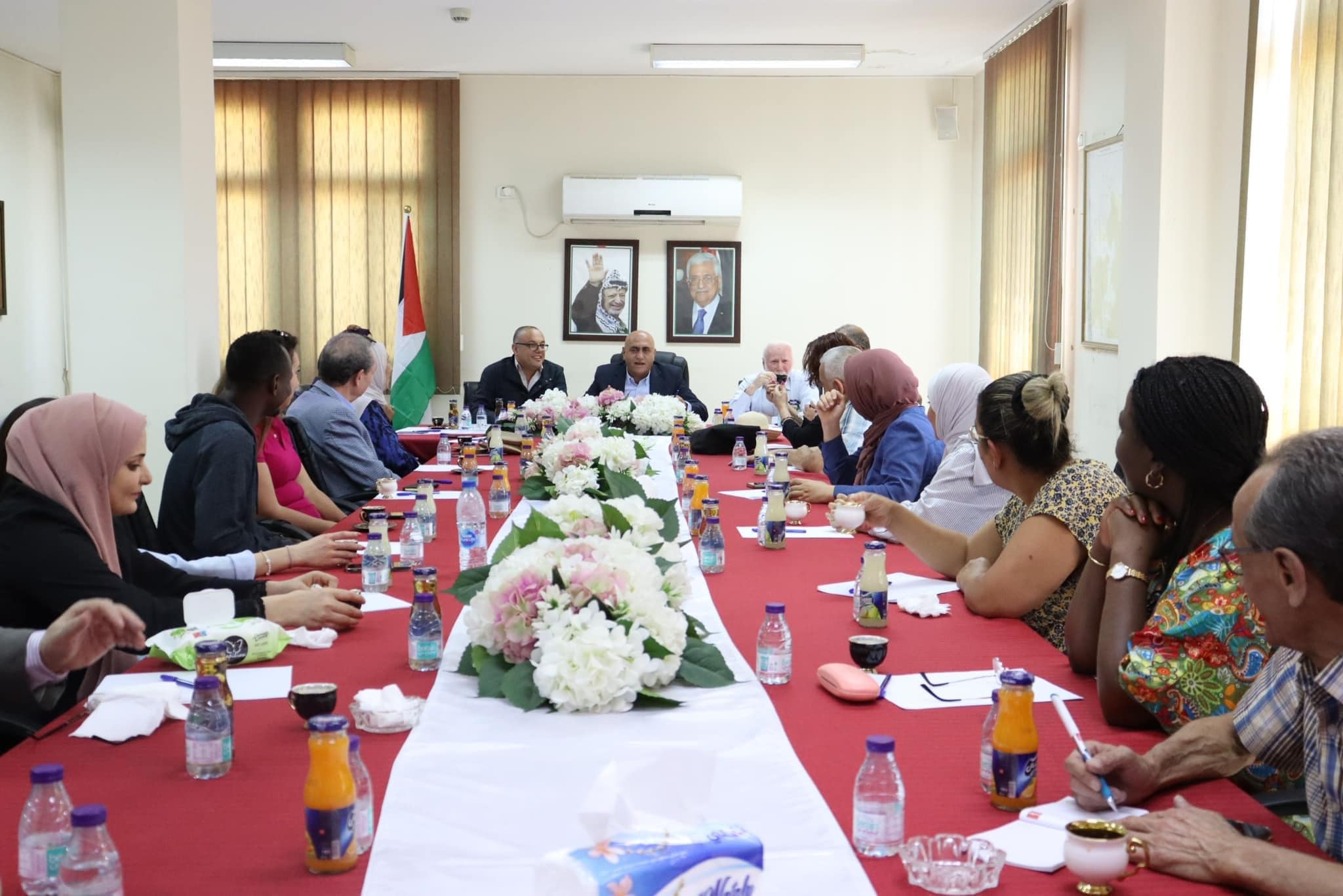 وزير الثقافة الفلسطيني يرافق الروائيين العرب لزيارة محافظتي جنين وقلقيلية   (8)