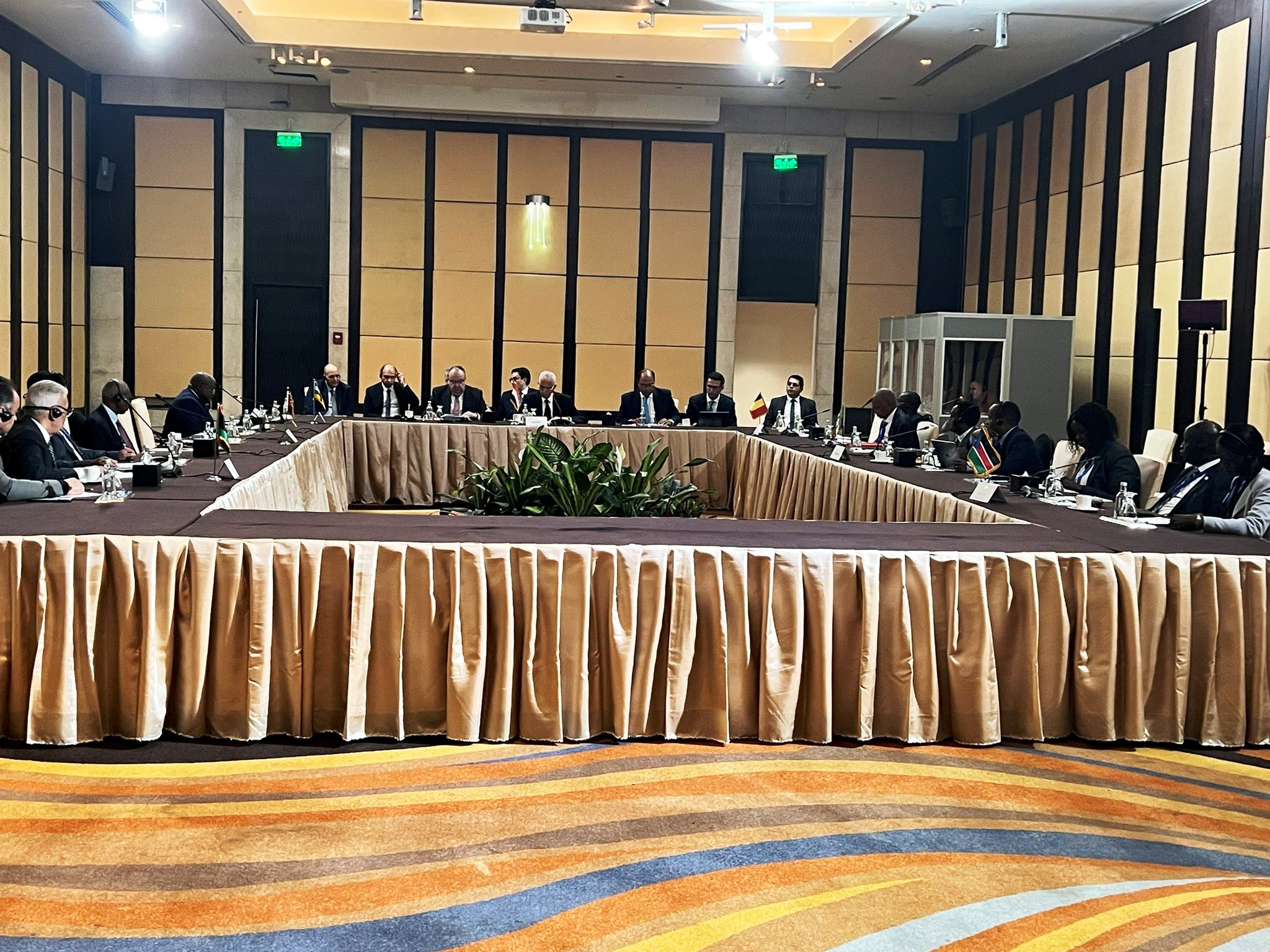 بدء الجلسة التحضيرية لقمة دول جوار السودان على مستوى كبار المسئولين بالقاهرة