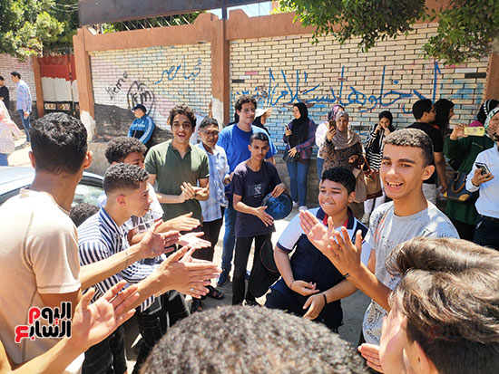 فرحة-وسعادة-طلاب-الثانوية-العامة.--بالإسكندرية