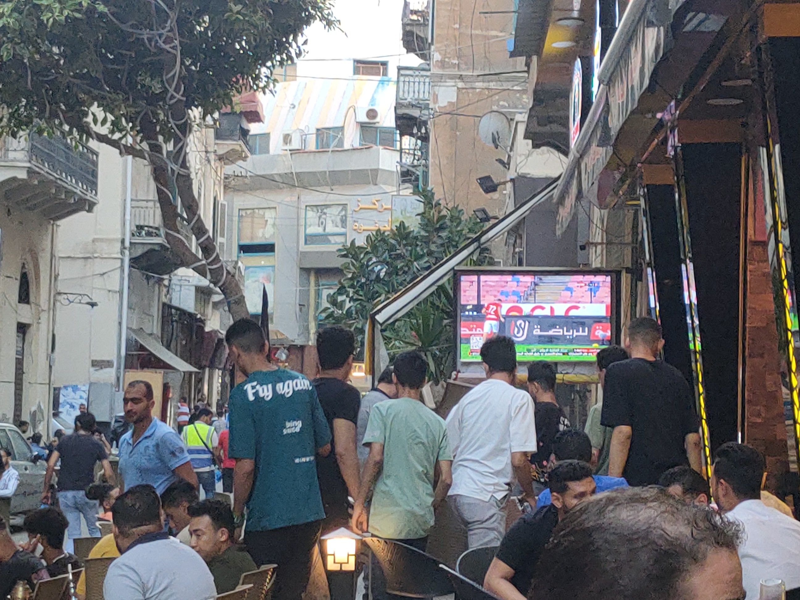 توافد  جماهير الإسكندرية لمشاهدة مباراة الأهلي والزمالك