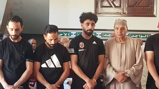 مروان-عطية-يتلقى-واجب-العزاء-(3)