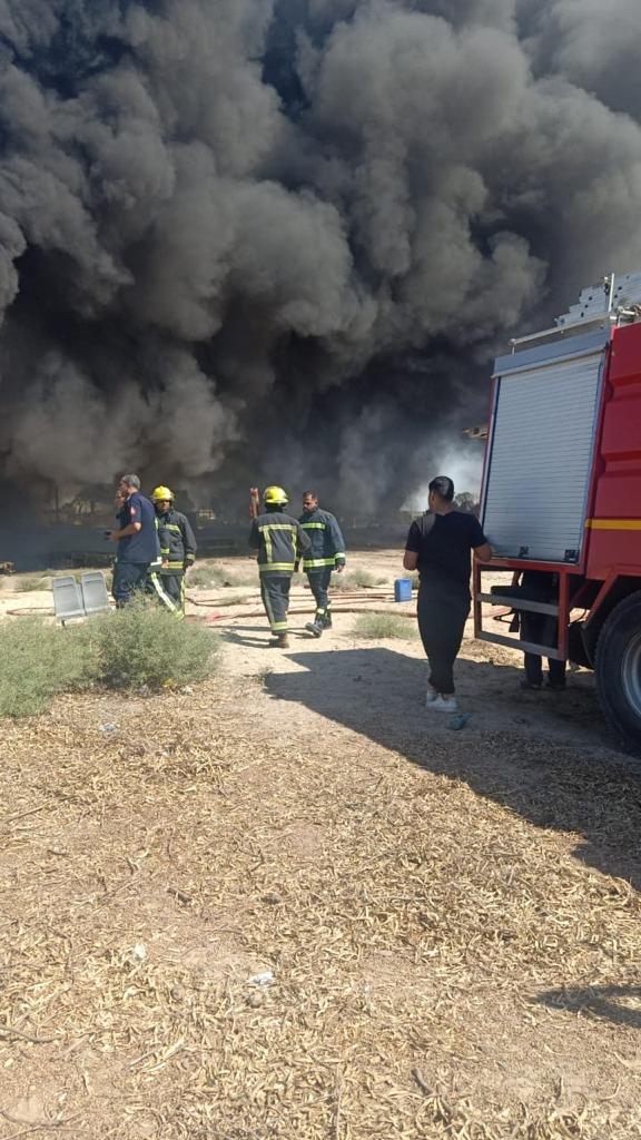 السيطرة حريق فى مخزن مخلفات فى أبوصوير  (5)