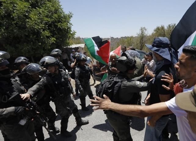 مواجهات مع شرطة الاحتلال