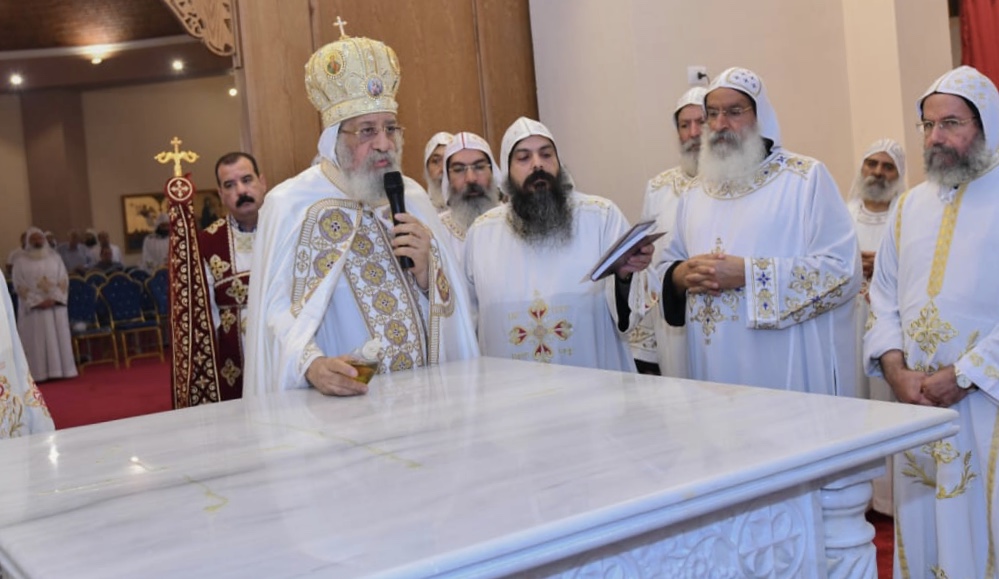 البابا تواضروس يدشن كنيسة بدير الأنبا بيشوى  (1)