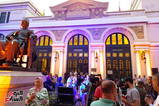 انطلاق المهرجان الصيفى للغناء بأوبرا الإسكندرية (4)