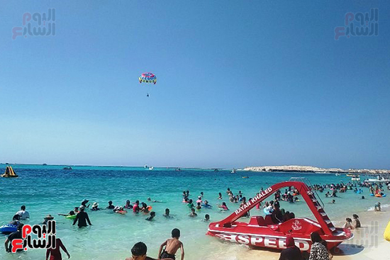 إقبال-كبير-على-شواطئ-مطروح-(4)