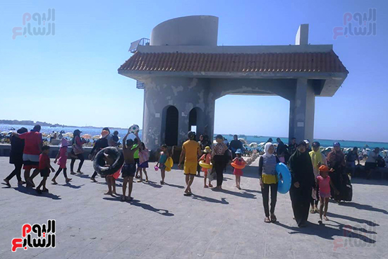 إقبال-كبير-على-شواطئ-مطروح-(1)