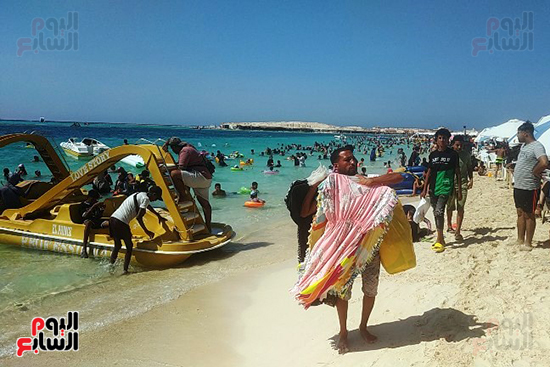 إقبال-كبير-على-شواطئ-مطروح-(13)
