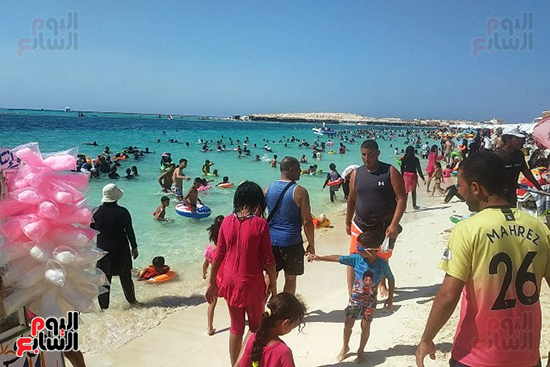 إقبال-كبير-على-شواطئ-مطروح-(8)