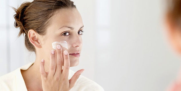 Facial moisturizing