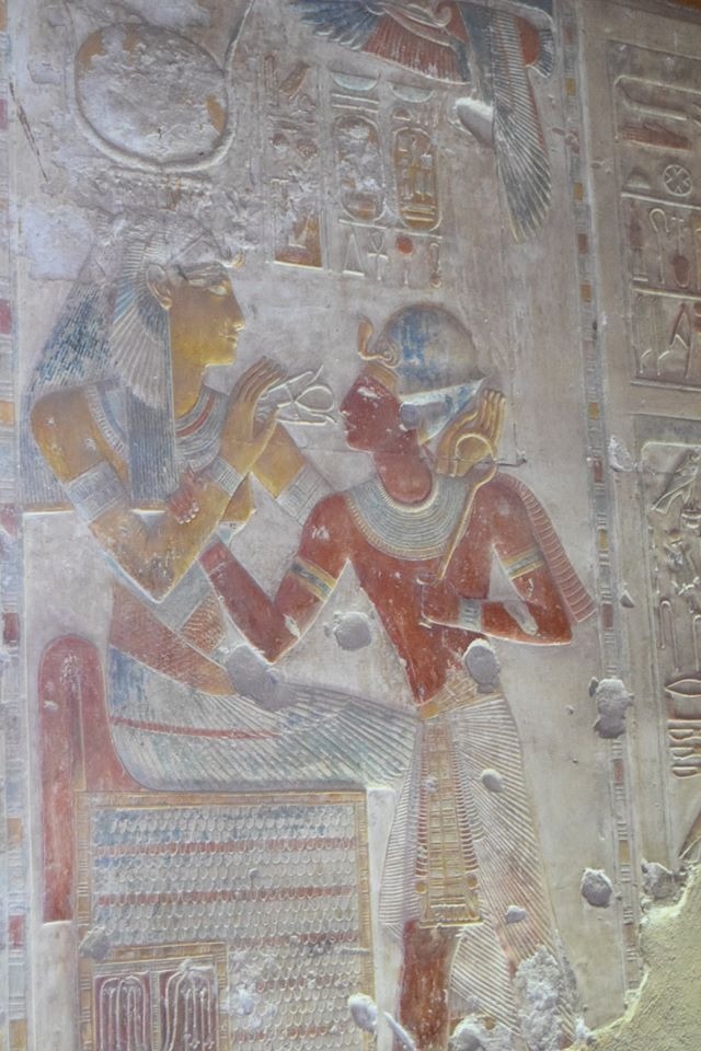صورة من من داخل معبد ابيدوس