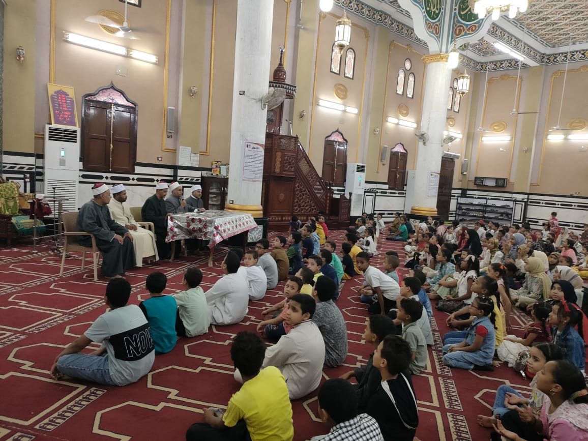 لقاء البرنامج الصيفي للطفل فى مسجد إسنا