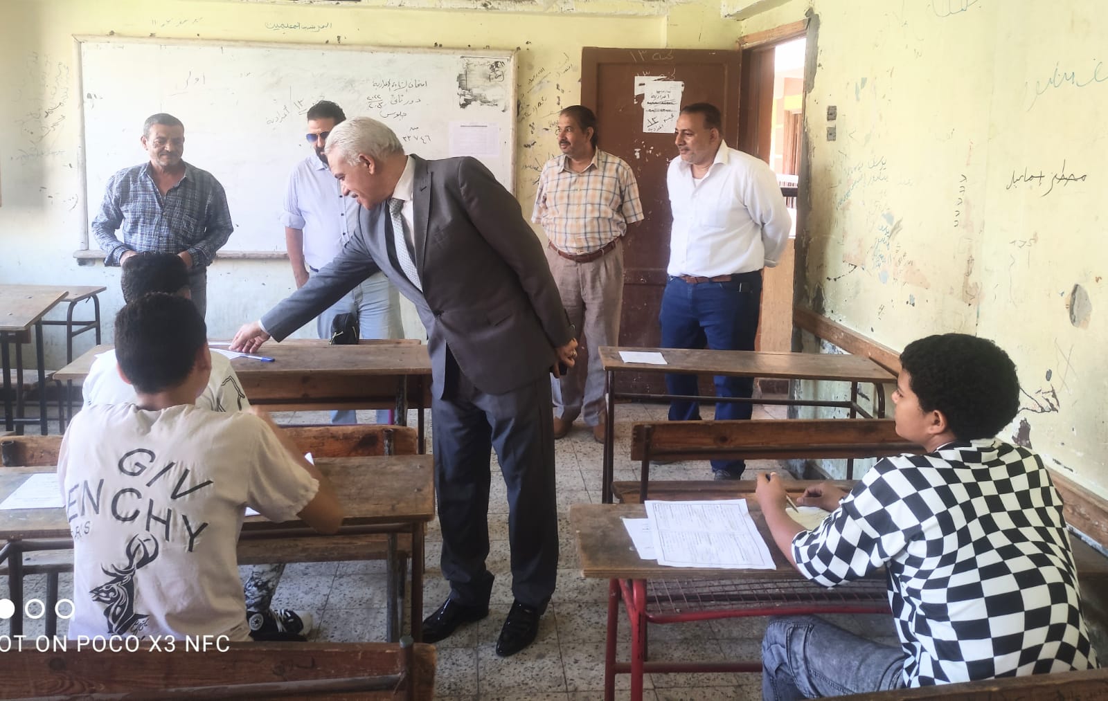 مدير تعليم القاهرة يتفقد امتحانات الدور الثانى (4)