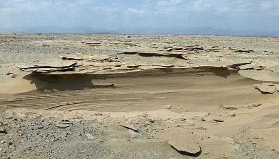 صحراء داناكيل