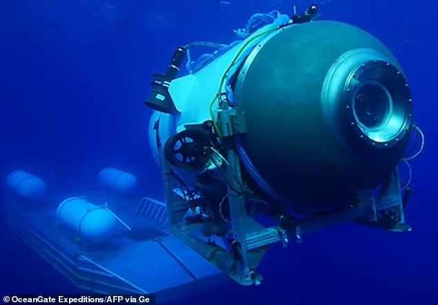 72351605-12216977-The_missing_OceanGate_submersible_the_Titan_lost_contact_with_th-a-21_168731211273