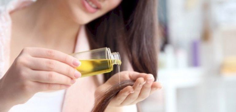 وصفات طبيعية لعلاج مشاكل الشعر الشائعة