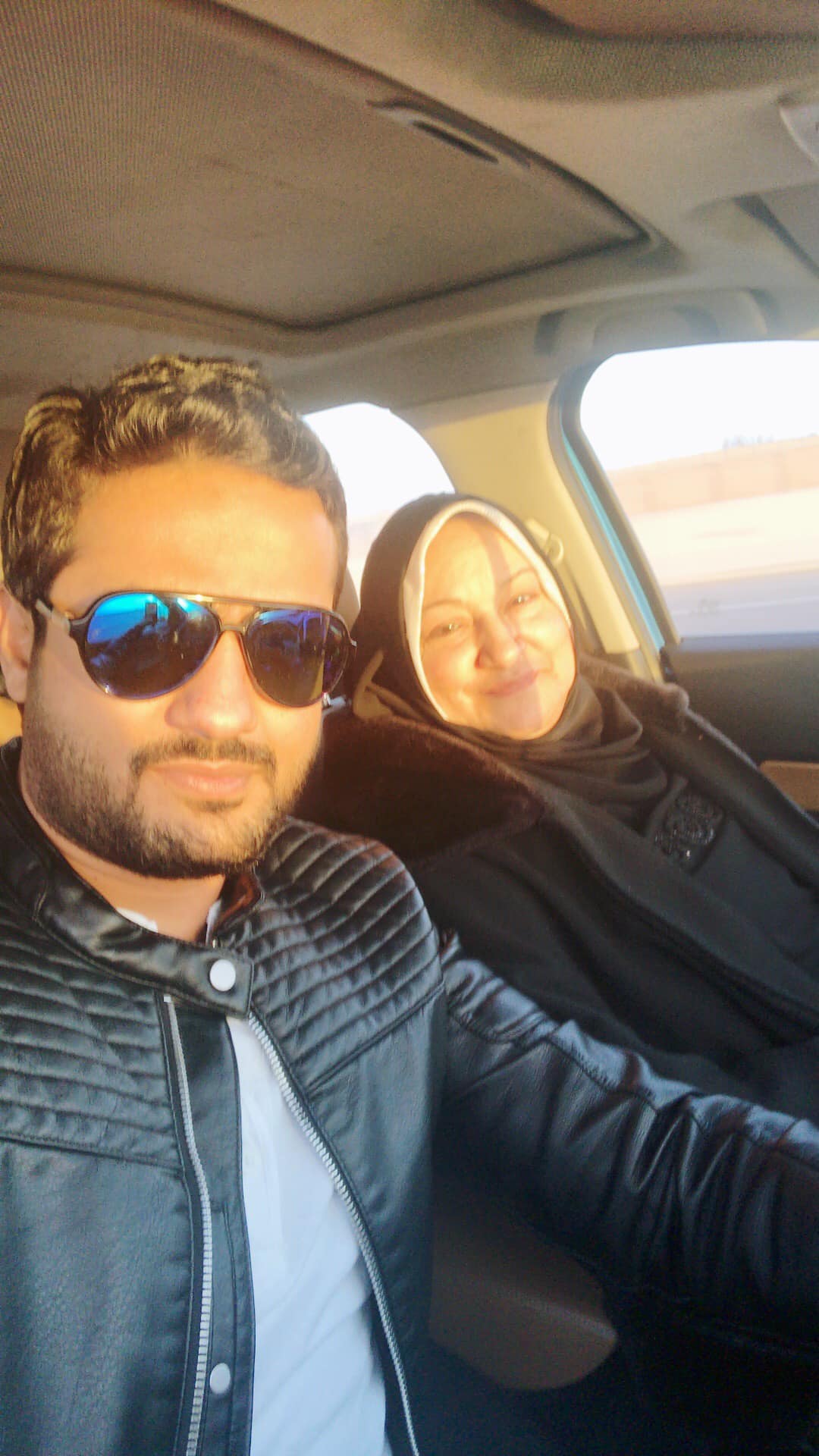 احمد قنديل ووالدته (2)