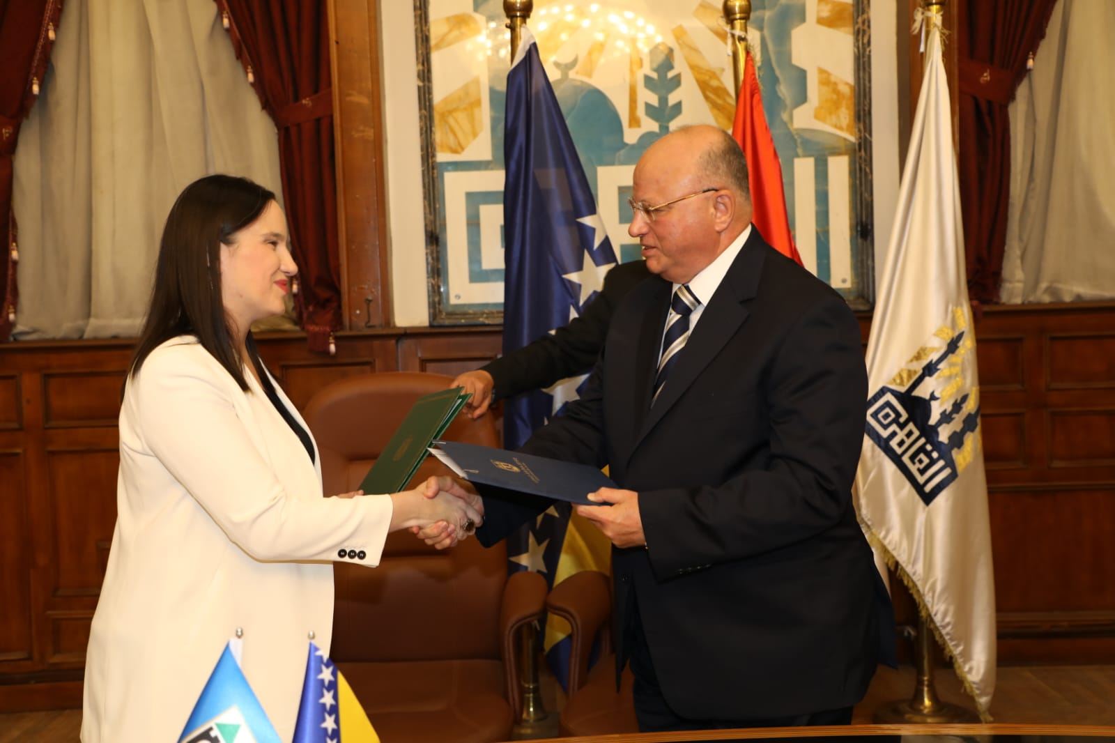 توقيع اتفاقية صداقة مع عاصمة البوسنة والهرسك (8)