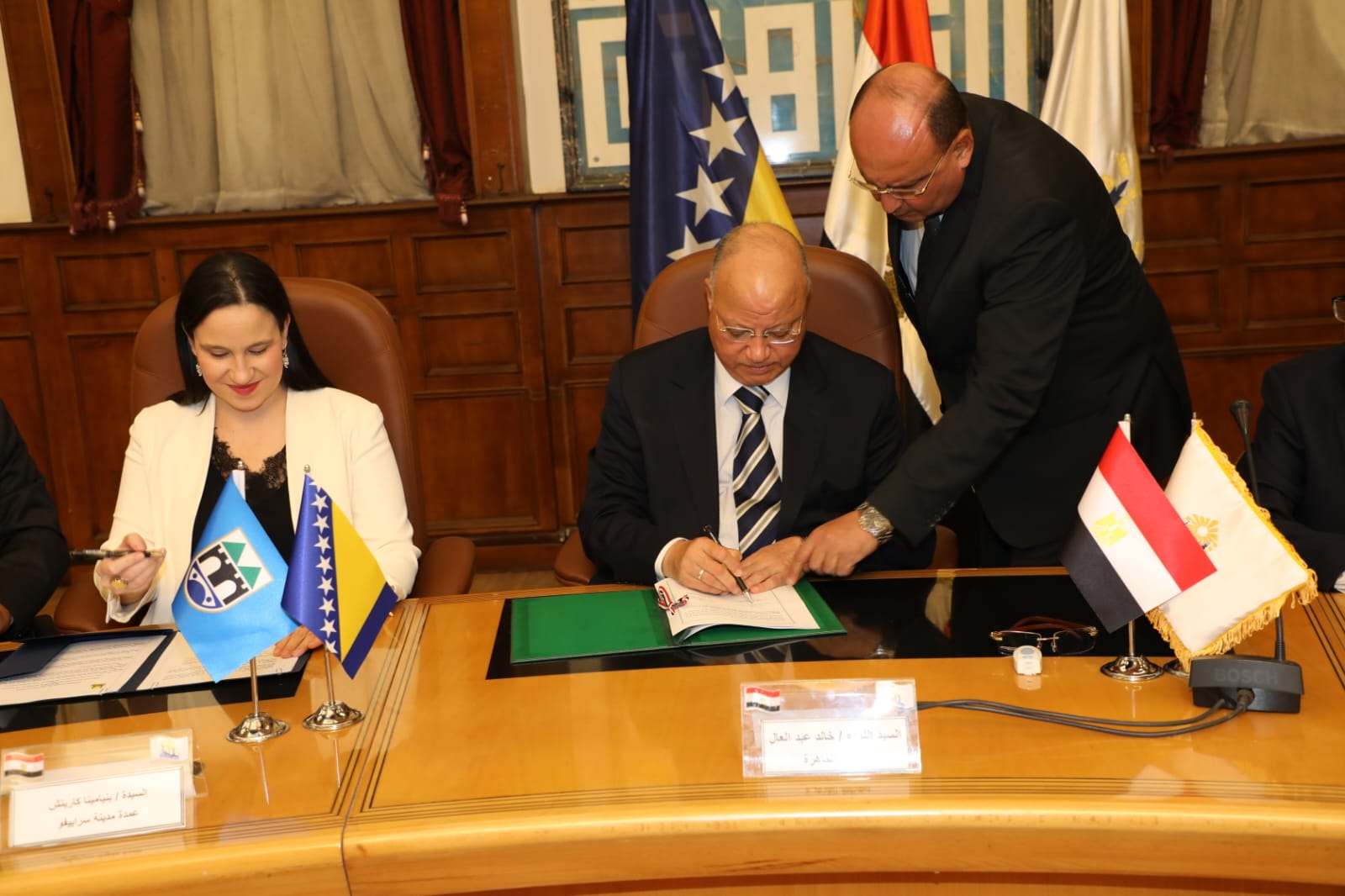 توقيع اتفاقية صداقة مع عاصمة البوسنة والهرسك (5)