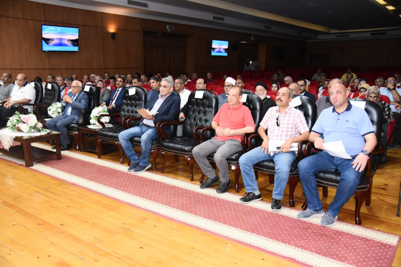 اجتماع القيادات التنفيذية ببورسعيد لمواجهة أزمة الكهرباء