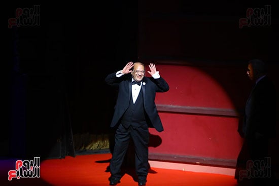 تكريم صلاح عبد الله فى افتتاح المهرجان القومي للمسرح (8)