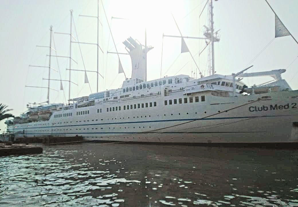 ميناء بورسعيد السياحى يستقبل  أكبر السفن الشراعية فى العالم