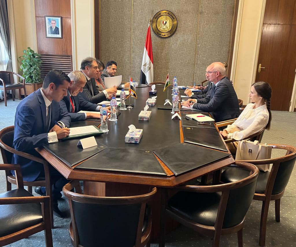 جانب من المباحثات جانب من المباحثات