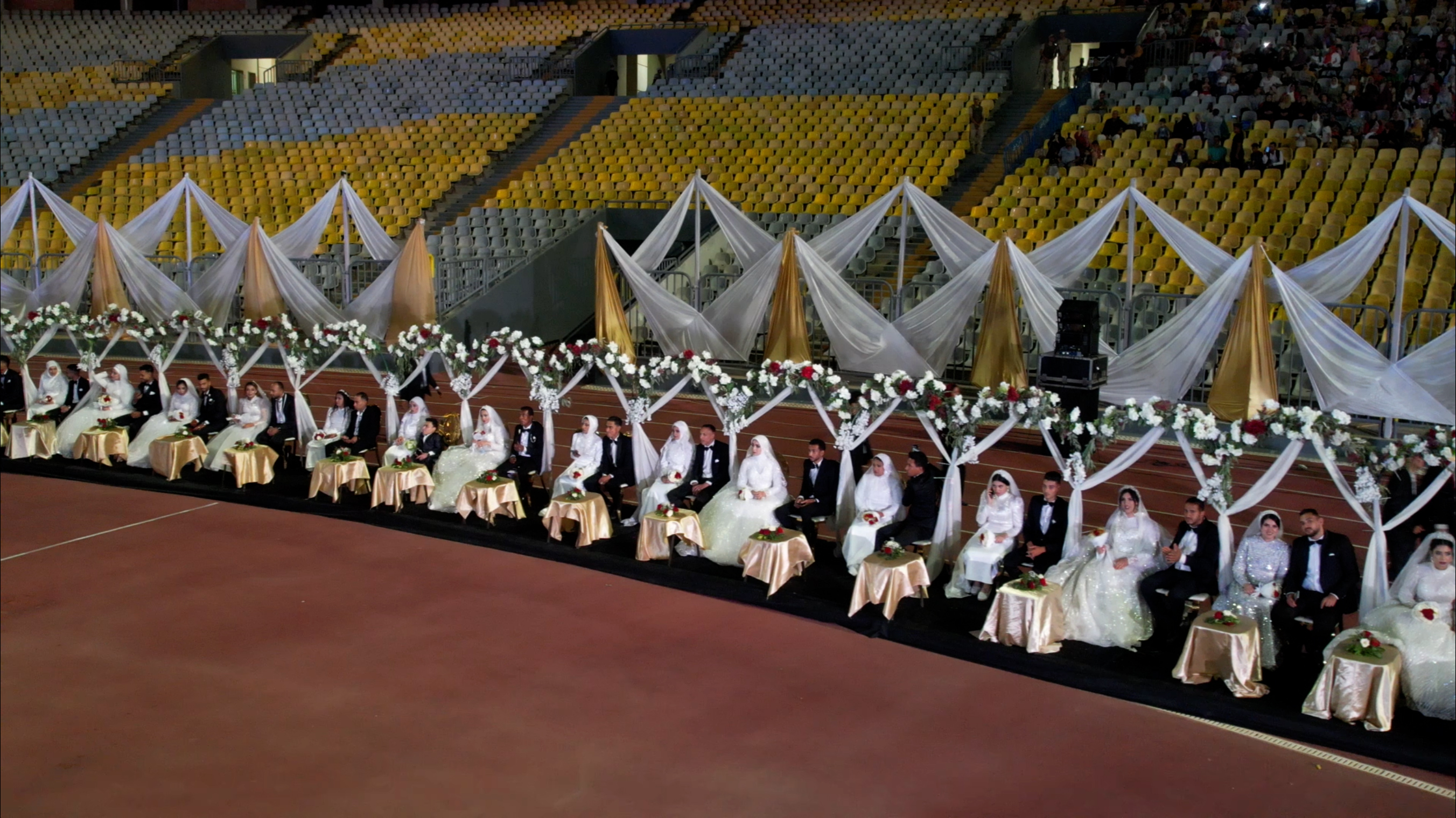 المنطقة الشمالية العسكرية تنظم حفل زفاف جماعى ل300 شاب وفتاة (3)