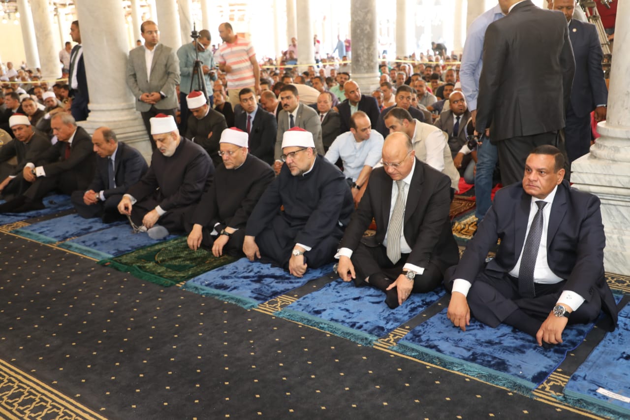 الوزراء فى صلاة الجمعة