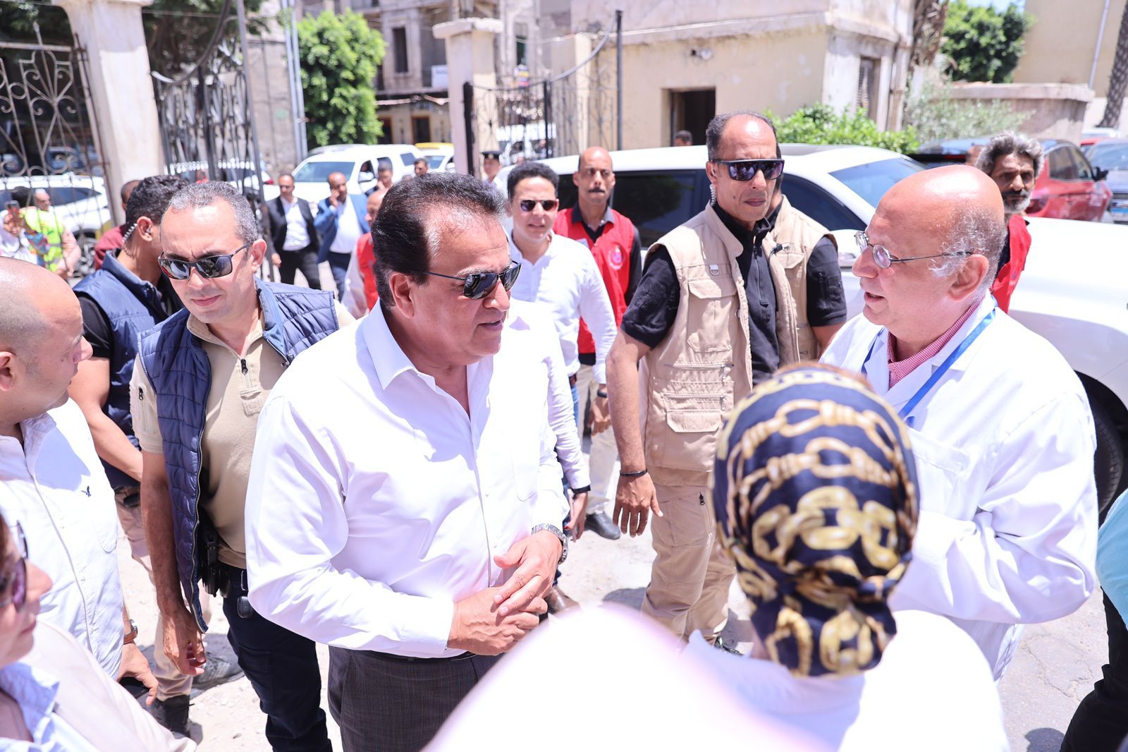 وزير الصحة خلال زيارته الميدانية لمحافظة الإسكندرية (2)