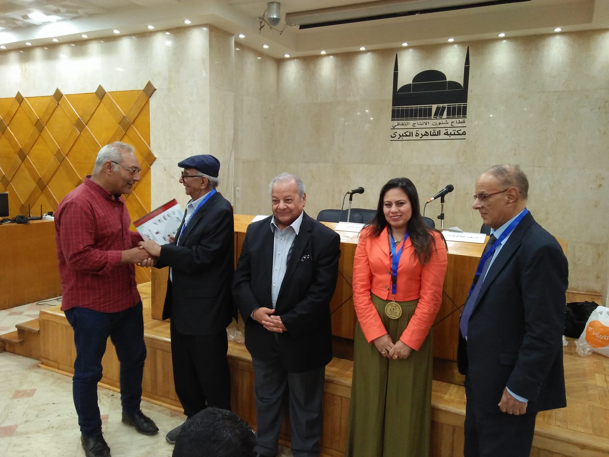 مكتبة القاهرة الكبرى بالزمالك تحتفل بمرور 70 عاما على انطلاق إذاعة صوت العرب (20)