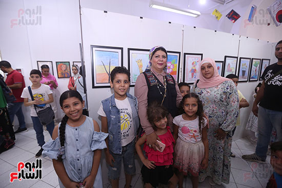 افتتاح معرض لرسوم الأطفال (25)
