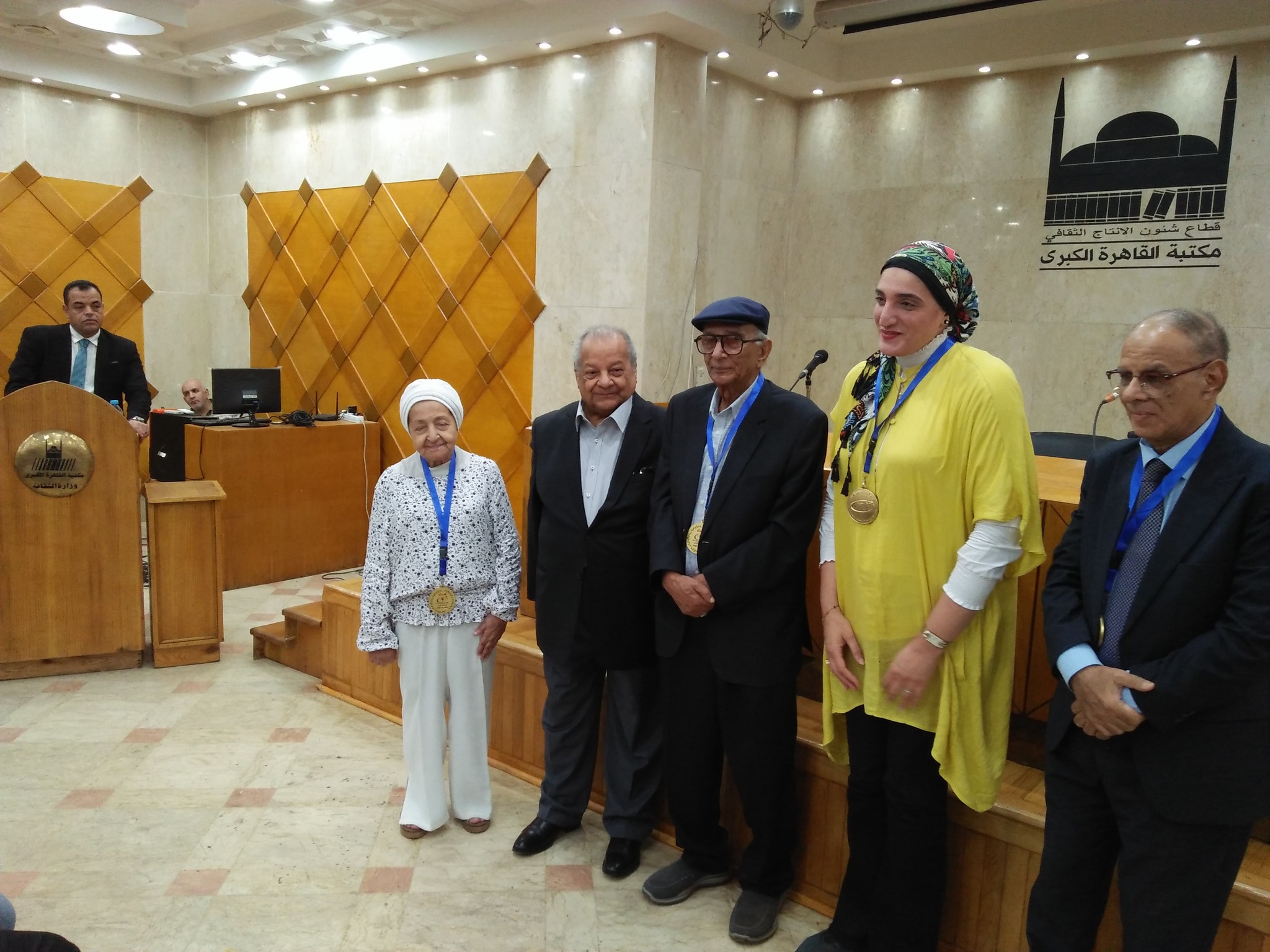 مكتبة القاهرة الكبرى بالزمالك تحتفل بمرور 70 عاما على انطلاق إذاعة صوت العرب (19)