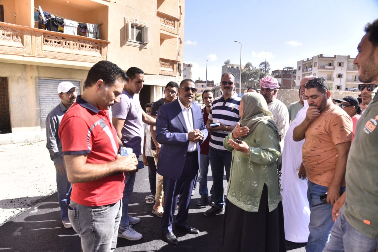 2- جانب من جولة محافظ مطروح التفقدية 2- جانب من جولة محافظ مطروح التفقدية