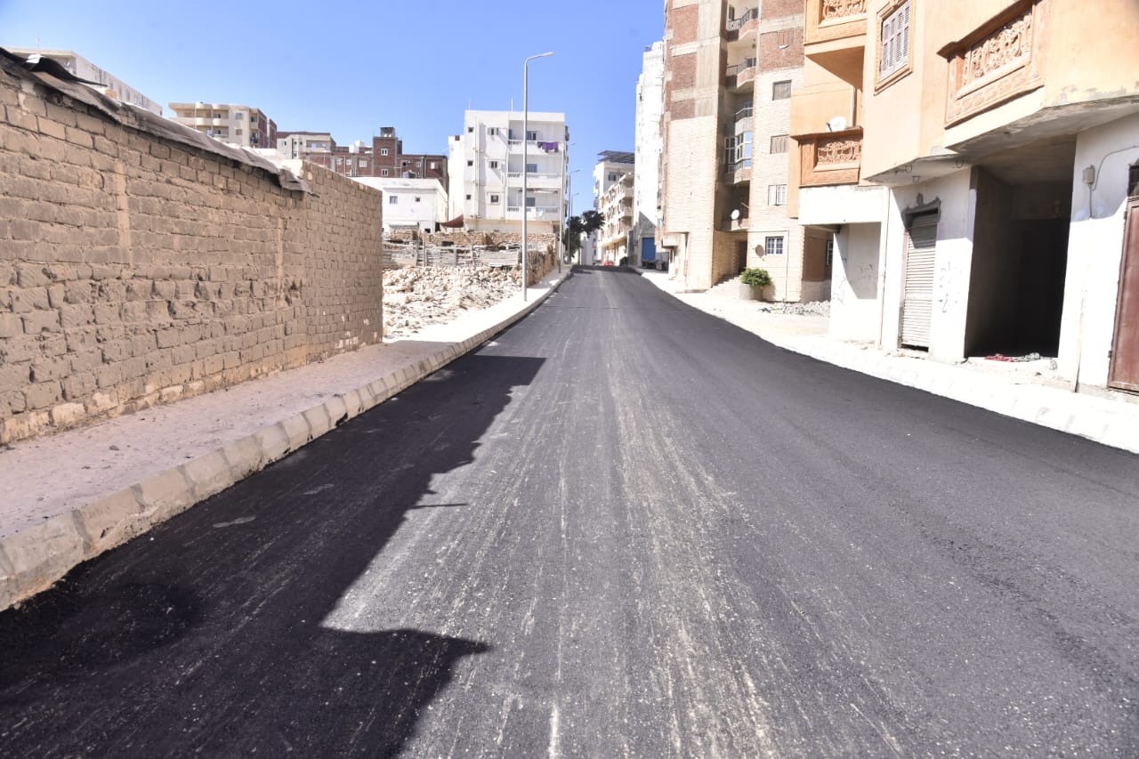 4- رصف الشوارع الداخلية بمدينة مطروح 4- رصف الشوارع الداخلية بمدينة مطروح
