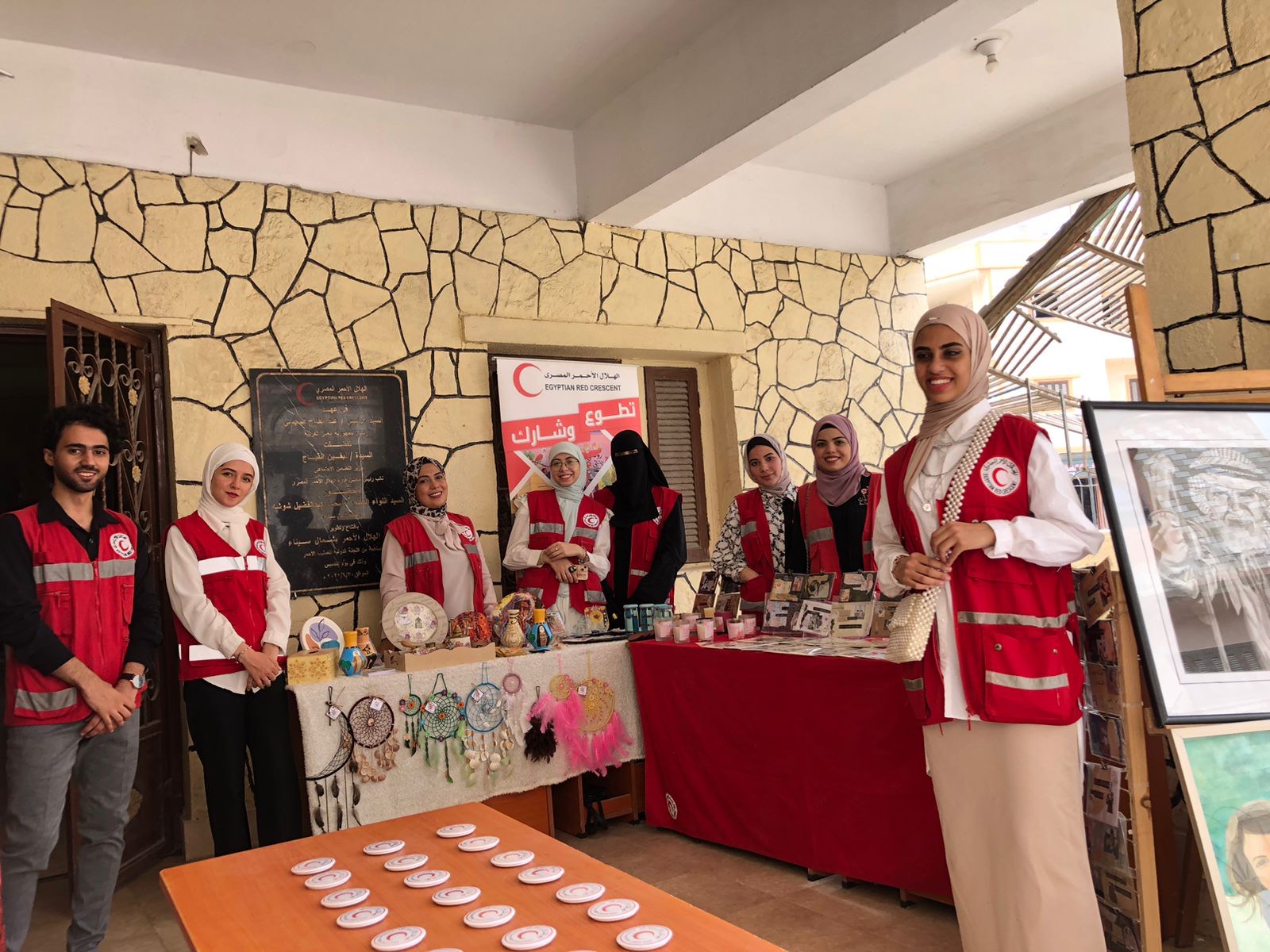 الهلال الأحمر يحتفل بمائة يوم من العطاء  (3)