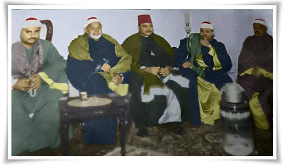 الشيخ ابو الغنين ومجموعة من المشايخ