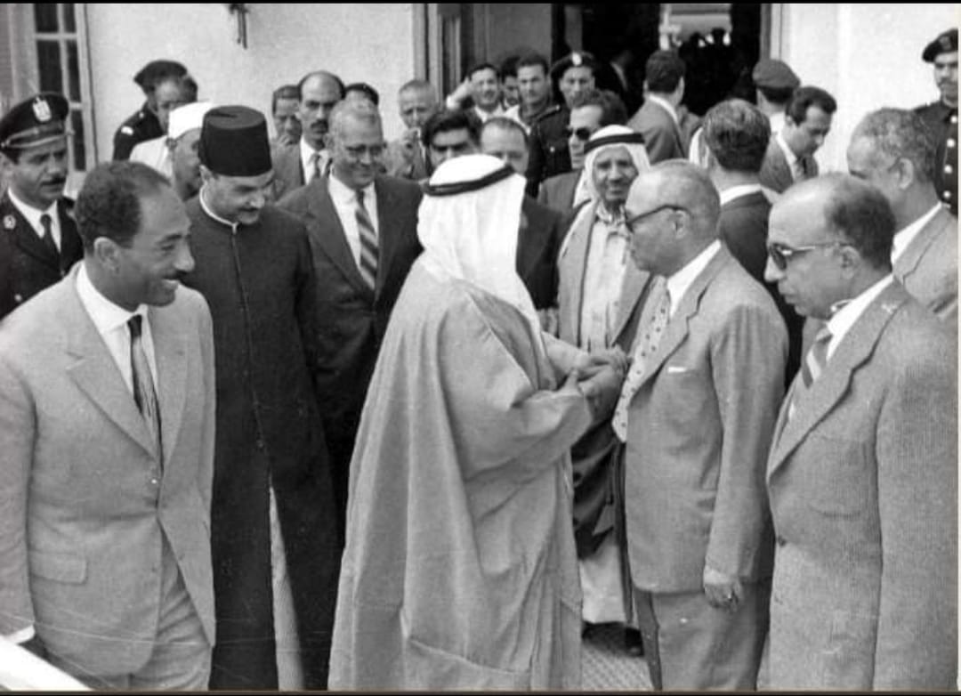 صورة نادرة مع رؤساء  وملوك العرب
