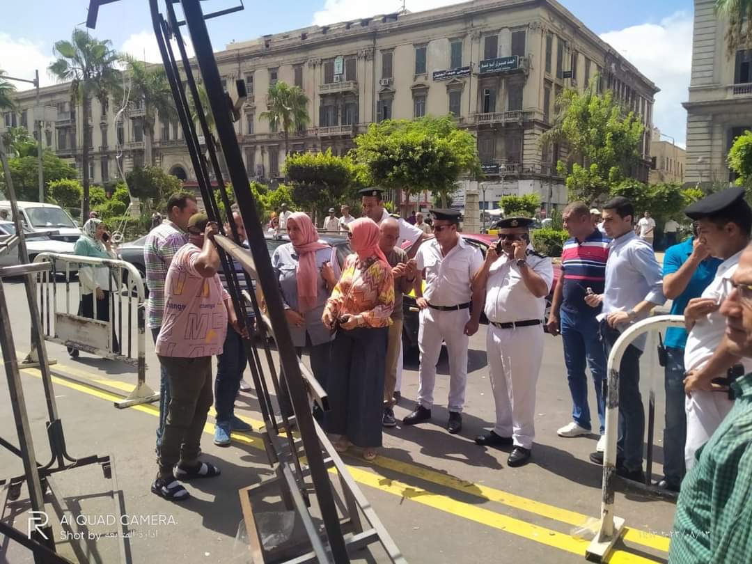 حملات لرفع الاشغالات في المنشية بالإسكندرية حملات لرفع الاشغالات في المنشية بالإسكندرية