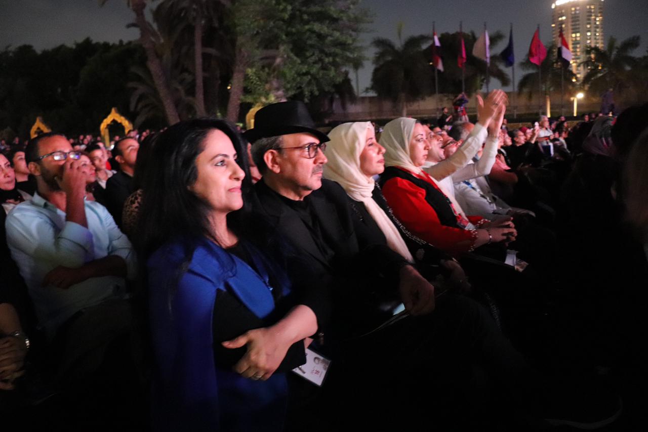 أغاني أشهر المسرحيات المصرية تقدمها فرقة روح الشرق في ختام المسرح المصري (8)